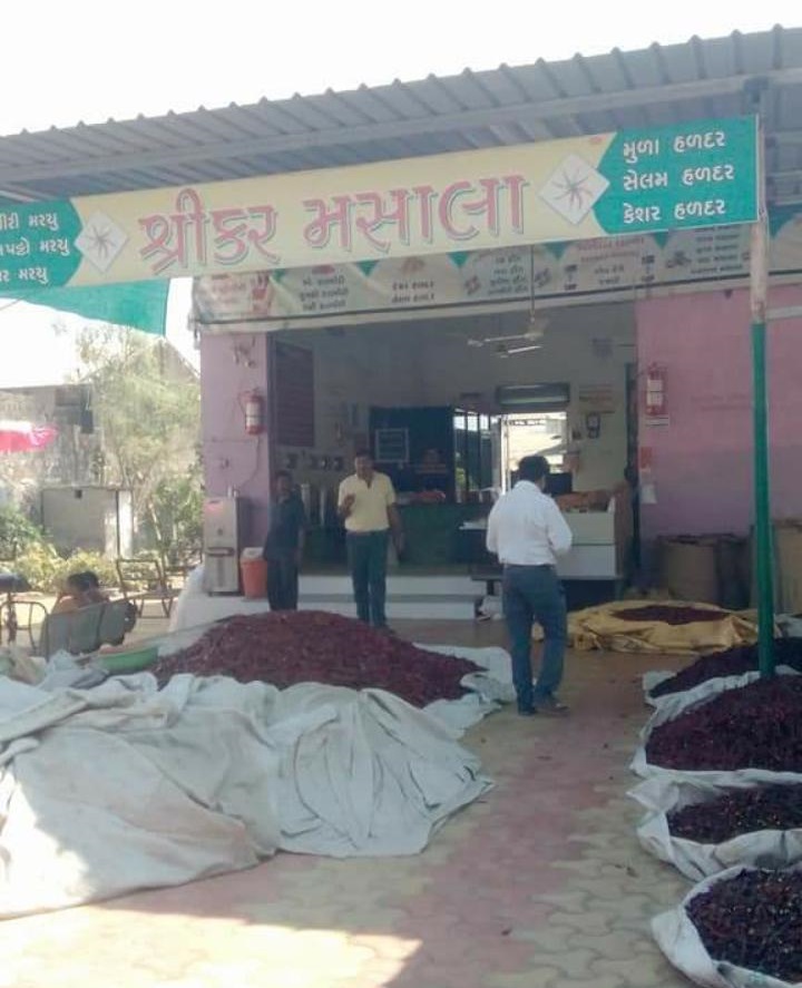 2013–2016 — દુકાનમાંથી ઓળખ બનતી ગઈ